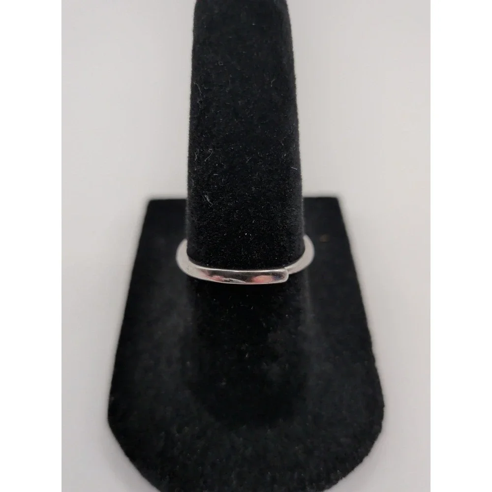 N/A this oval